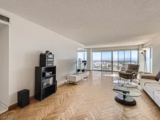 Photo #3: 2455394 Listing