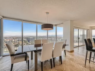 Photo #6: 2455394 Listing