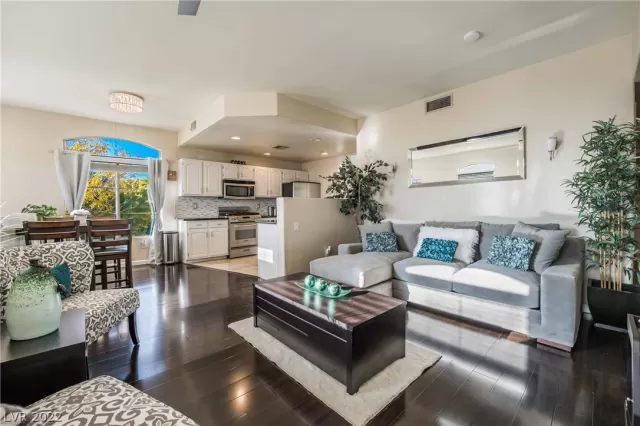 MLS: 2455406 Condo For Sale