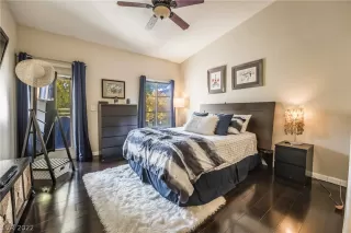 Photo #3: 2455406 Listing 