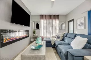 Photo #5: 2455461 Listing