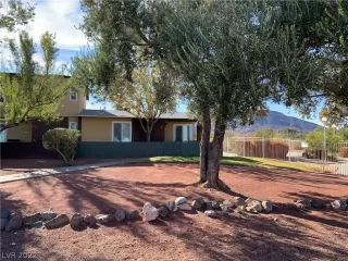 Photo #1: 2455476 Listing 