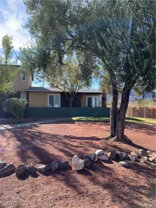 Photo #2: 2455476 Listing 