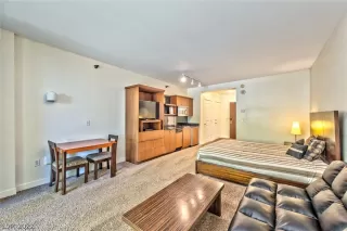 Photo #6: 2455486 Listing 