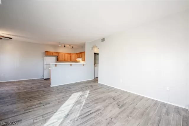 MLS: 2455488 Condo For Sale