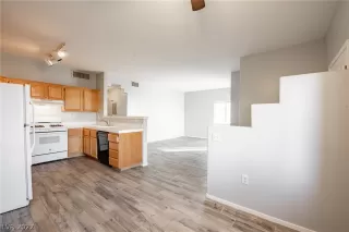 Photo #2: 2455488 Listing 