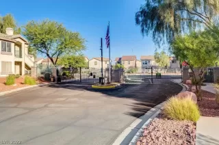 Photo #1: 2455494 Listing