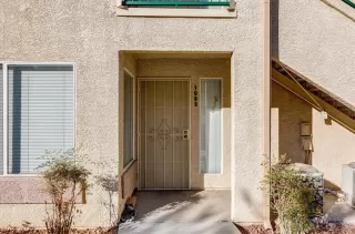 Photo #4: 2455494 Listing