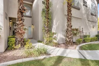 Photo #1: 2455499 Listing 