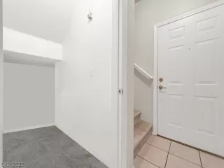 Photo #4: 2455499 Listing 