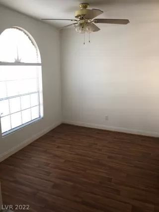 Photo #4: 2455516 Listing 