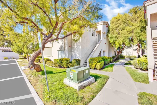 MLS: 2455518 Condo For Sale