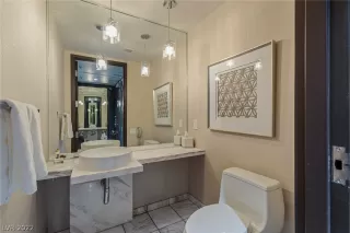 Photo #4: 2455526 Listing