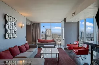 Photo #6: 2455526 Listing