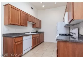 Photo #4: 2455540 Listing 