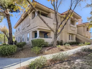 Photo #1: 2455566 Listing 