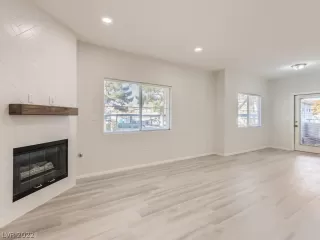 Photo #6: 2455566 Listing 