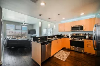 Photo #4: 2455567 Listing 