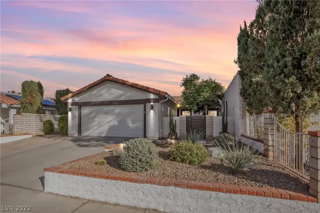 MLS: 2455576 Condo For Sale