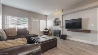 Photo #2: 2455586 Listing