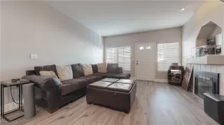 Photo #3: 2455586 Listing