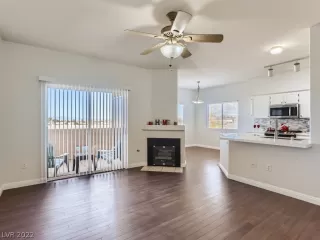 Photo #4: 2455599 Listing 