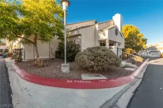 Photo #2: 2455630 Listing