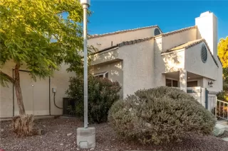 Photo #3: 2455630 Listing