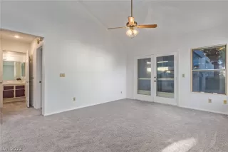 Photo #5: 2455630 Listing