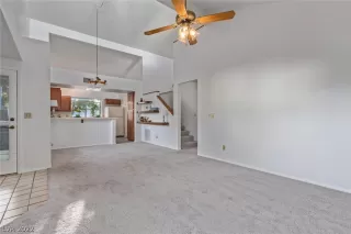 Photo #6: 2455630 Listing