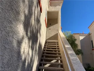 Photo #1: 2455647 Listing 