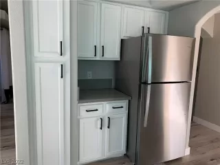 Photo #6: 2455647 Listing 