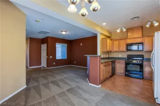 Photo #6: 2455673 Listing 