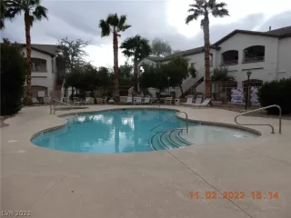 Photo #3: 2455719 Listing 