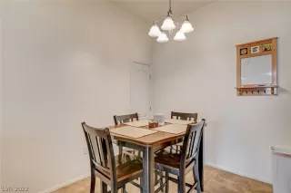 Photo #5: 2455738 Listing