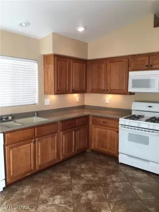 Photo #2: 2455760 Listing 