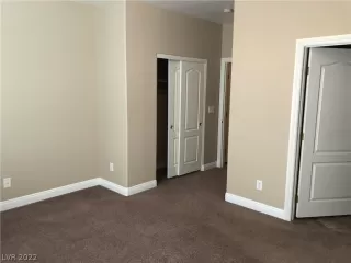 Photo #4: 2455760 Listing 