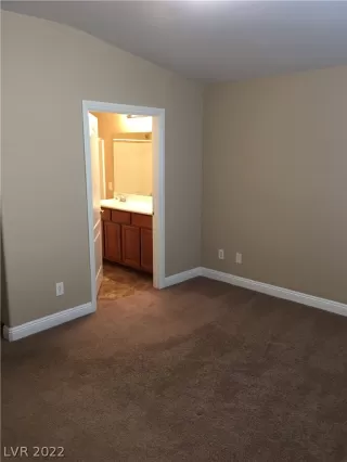 Photo #6: 2455760 Listing 