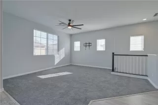 Photo #5: 2455785 Listing 