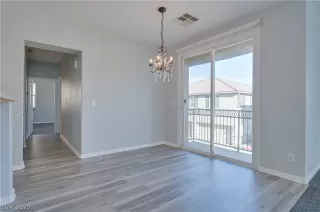 Photo #6: 2455785 Listing 