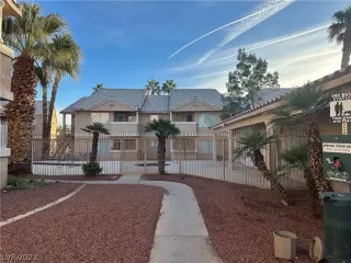 Photo #1: 2455823 Listing 