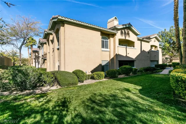 MLS: 2455824 Condo For Sale