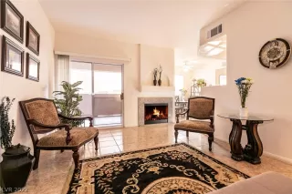 Photo #3: 2455824 Listing