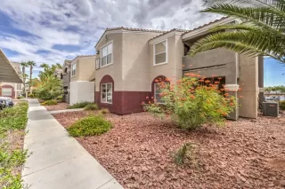 Photo #2: 2455831 Listing