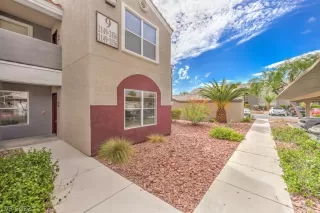 Photo #3: 2455831 Listing