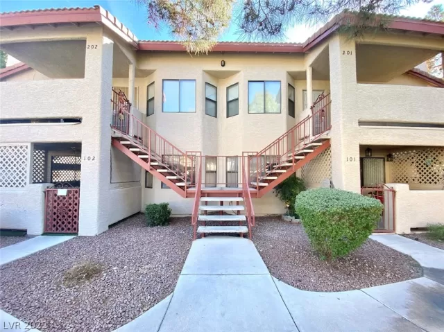 MLS: 2455835 Condo For Sale