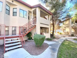 Photo #1: 2455835 Listing 