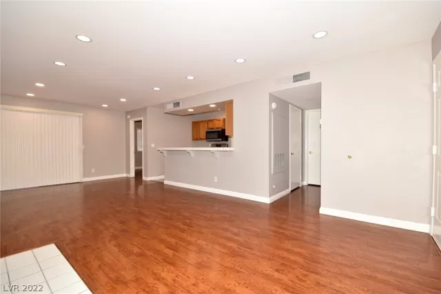 MLS: 2455858 Condo For Sale