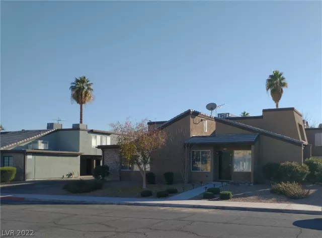 MLS: 2455909 Condo For Sale