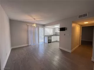 Photo #2: 2455909 Listing 